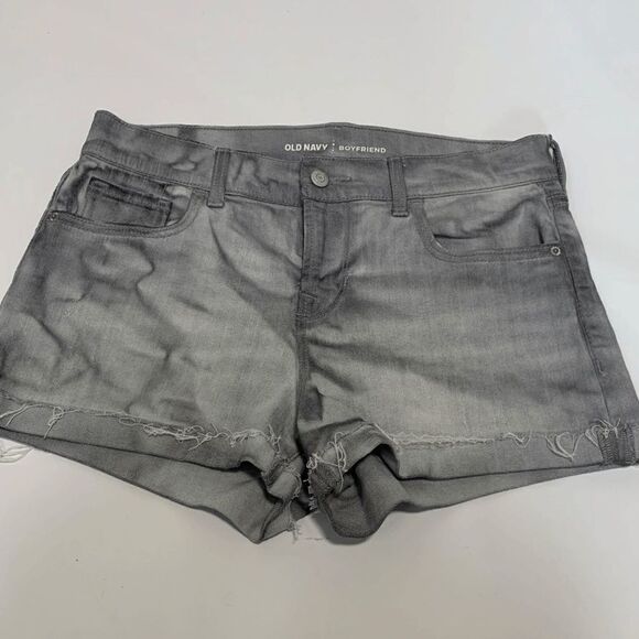 Old Navy Boyfriend Gray Washed Distressed Denim Short - Picture 1 of 6